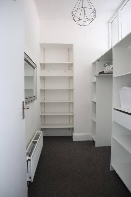 Spacious 1 Bedroom Apartment Leicester Exterior foto